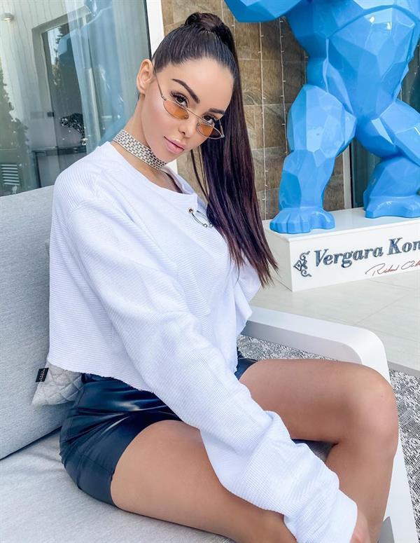 Nabilla Benattia