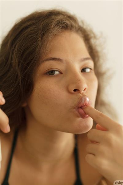 Lejandra Baez Stripping