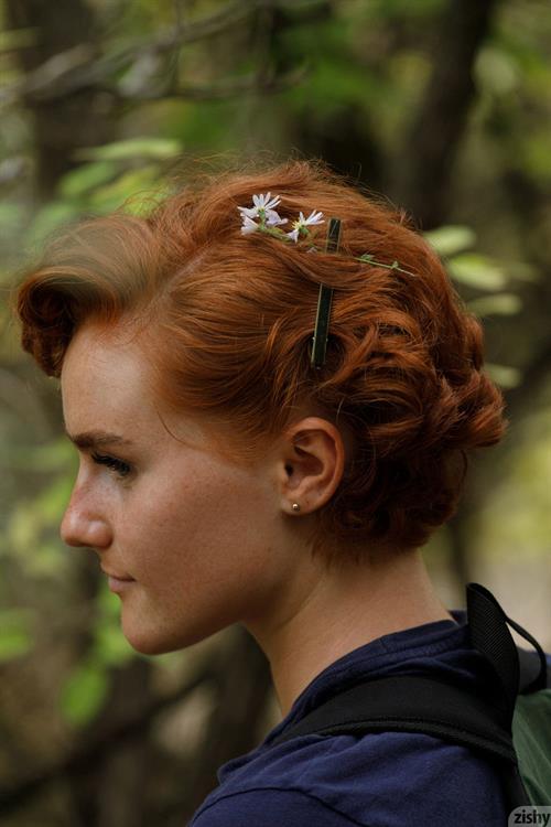 Dabney Conrad Pictures Dabney Conrad Cute Hiking Girl