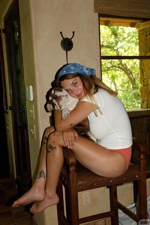 Gabbie Carter Pictures Gabbie Carter Teen in Jeans