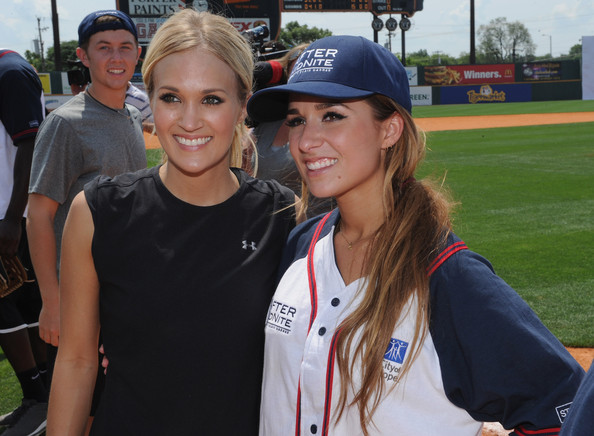 Jessie James Decker Pictures Jessie James Decker