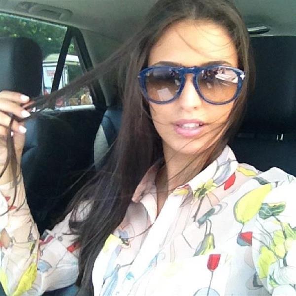 Antonia Iacobescu taking a selfie