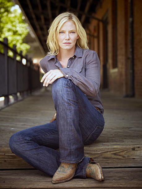Kelli Giddish