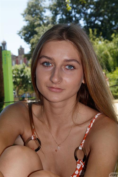 Katherine Perija Shows Firm Boobs