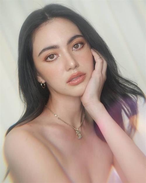 Mai Davika Hoorne