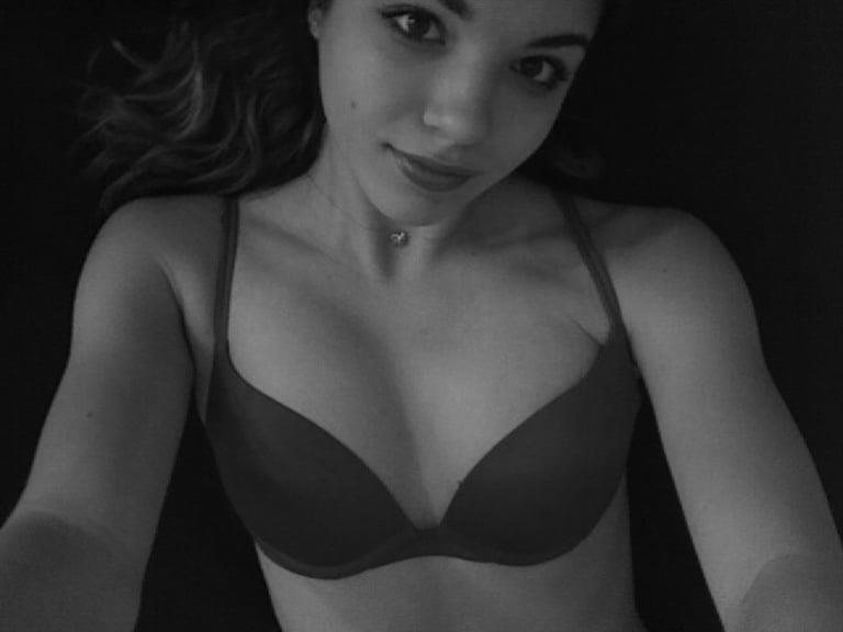 Jessica Ashley in lingerie