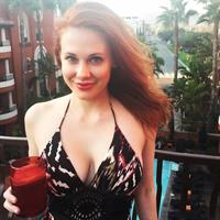 Maitland Ward a nude redhead perfect 10 with large boobs and great ass