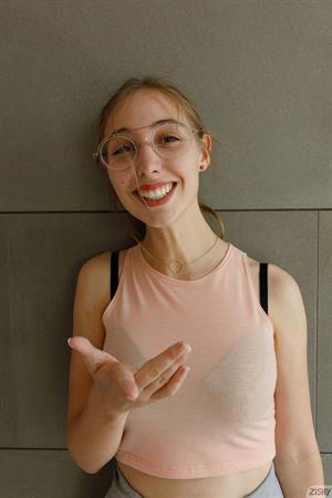 Claudia Veneza Pictures Cute Claudia Veneza