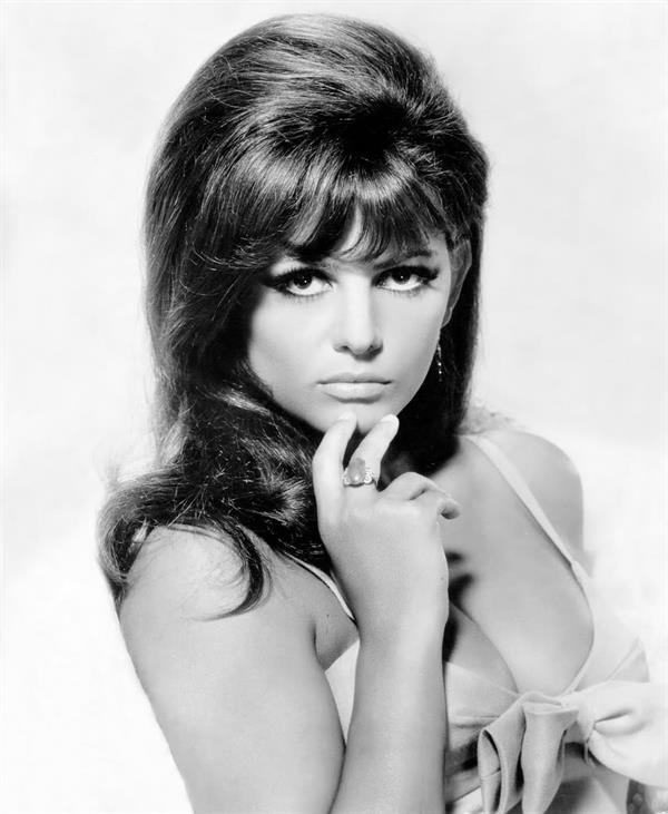 Claudia Cardinale in lingerie