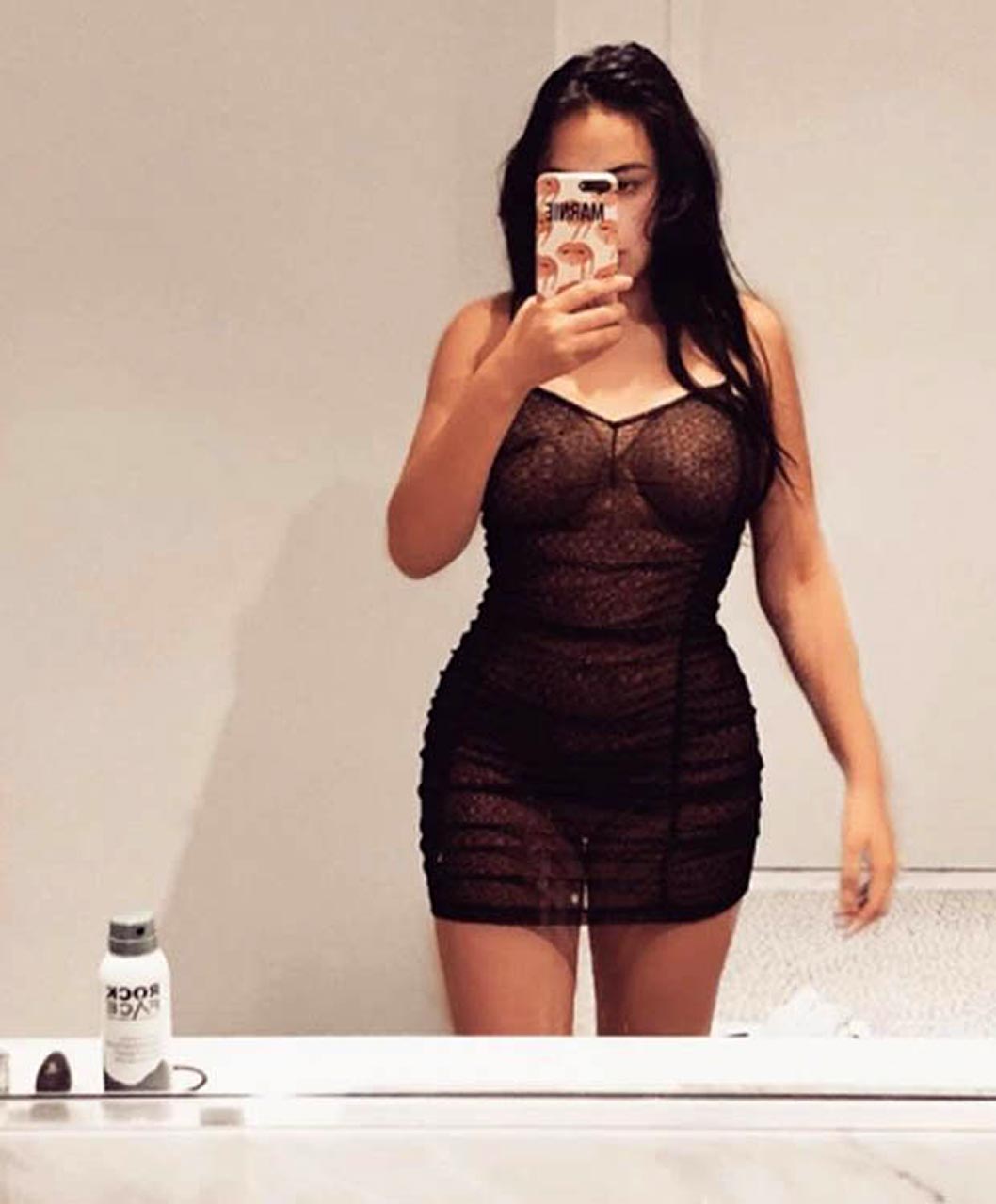Marnie Simpson in lingerie taking a selfie