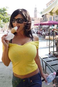 Denise Milani Snapshots - Venice_Europe