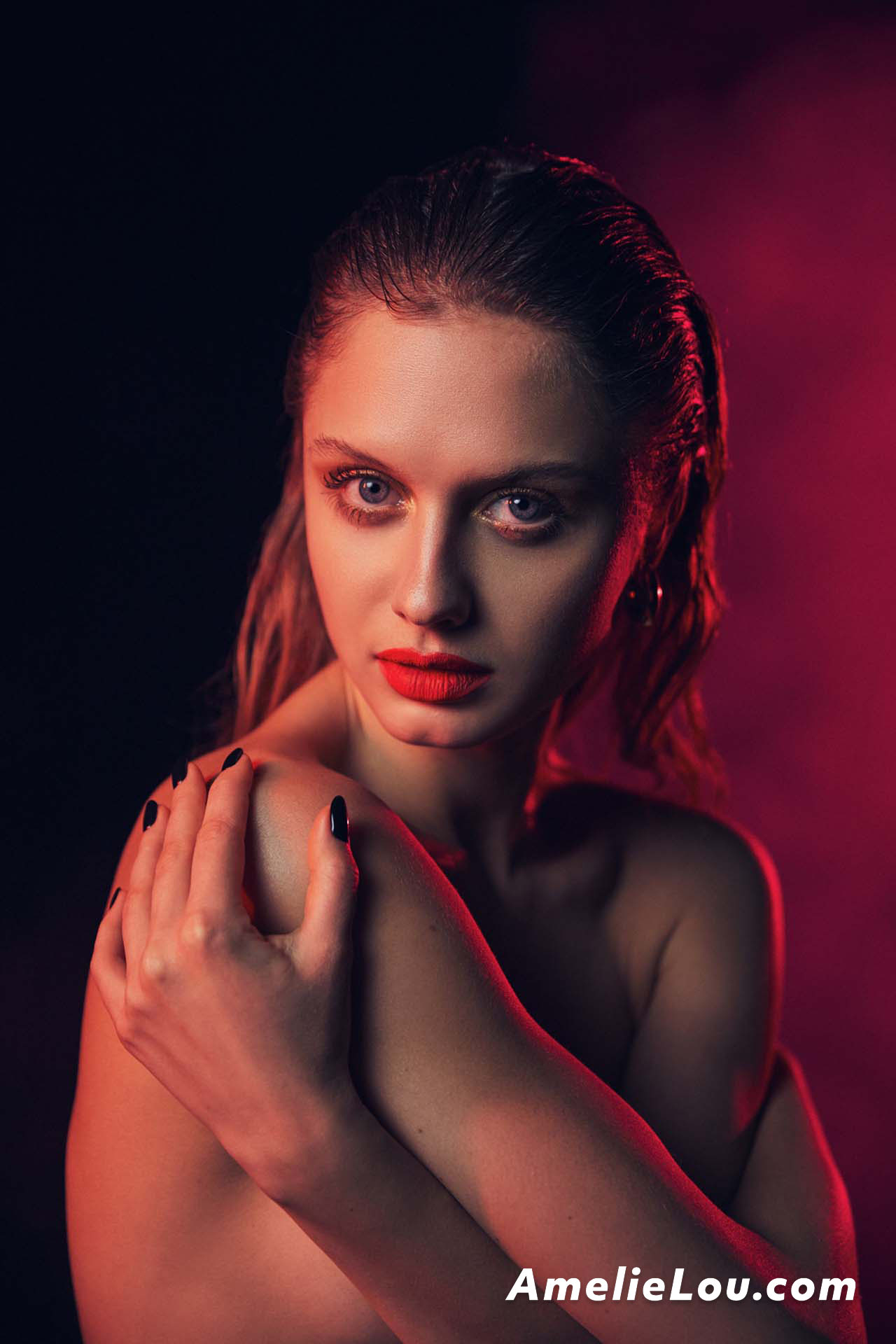 Smoke Bomb with Amelie Lou - See Her Videos, Galleries and Selfie Videos at SuperBeModels