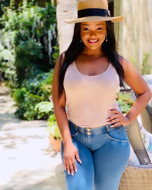 Nonhle Thema