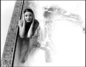 Cameron Diaz Pictures Cameron Diaz Topless - Loaded UK, February 1999)