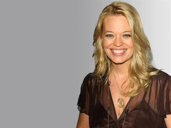 Jeri Ryan