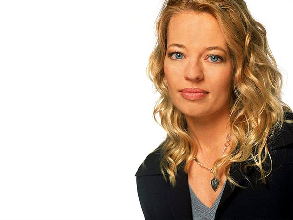 Jeri Ryan