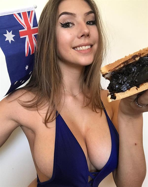 Beautiful Australian Teen With Big Tits