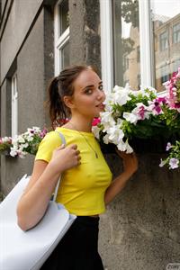 Oxana Chic Flashing her Tits