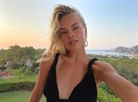 AnneKee Molenaar gallery - Dutch Beauty