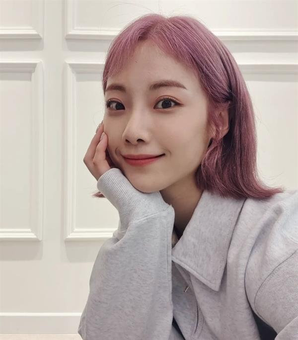 Beautiful Korean star - Instagram picture 09/01/2020 to 09/14/2022