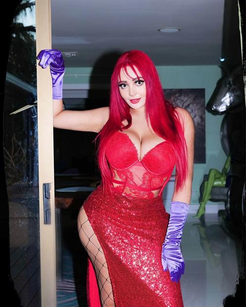 Brie Nightwood Pictures Brie Nightwood