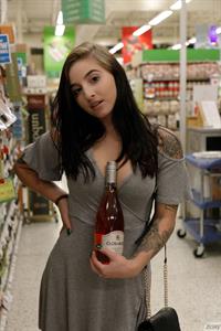 Sasha Apex Flashing Natural Tits