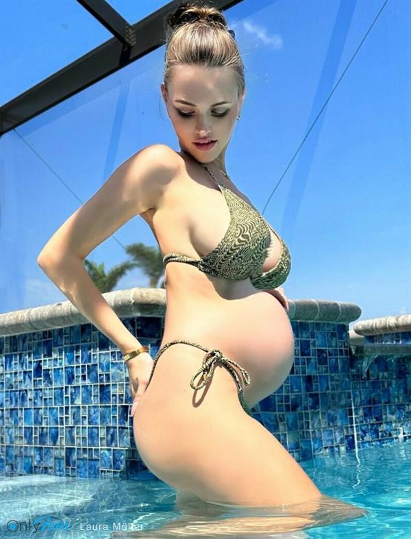 Pregnant Laura Müller Wendler nude for Playboy