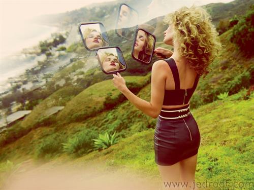 Rosie Huntington-Whiteley