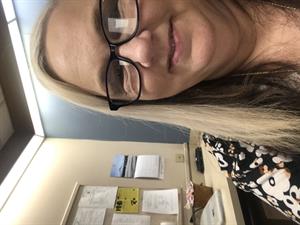 tulsa bank lady taking a selfie