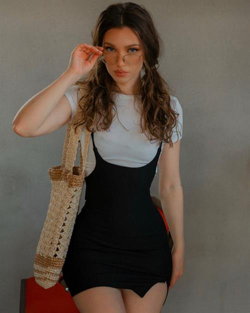 Pictures of one of the most sexy woman on this world: Miss Bo