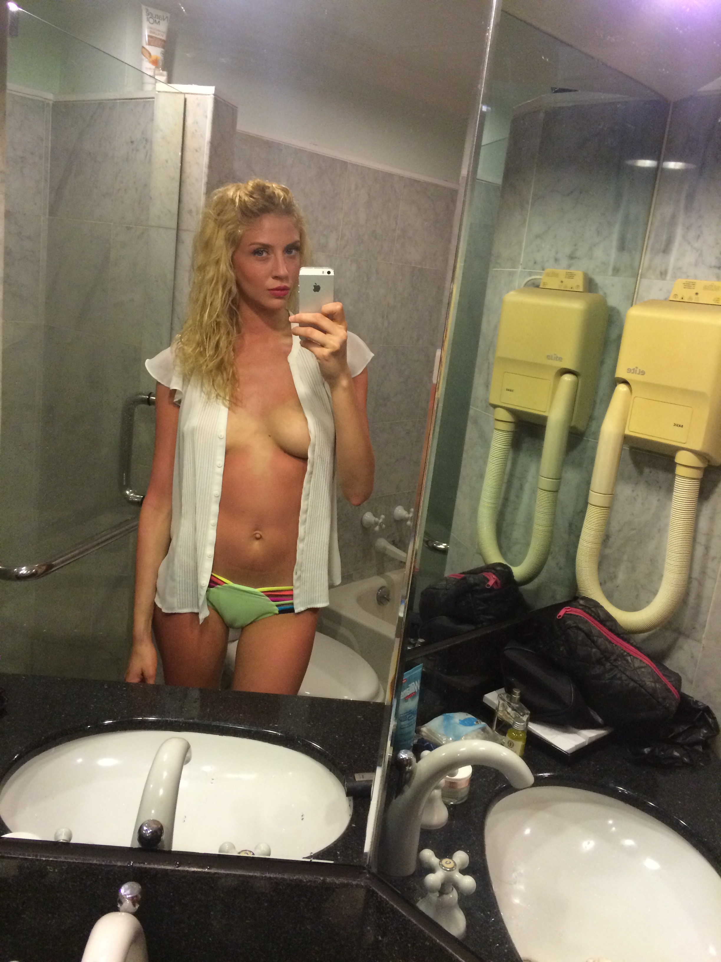 Adixia Leaked