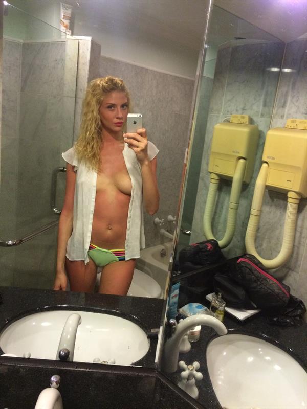 Adixia Leaked