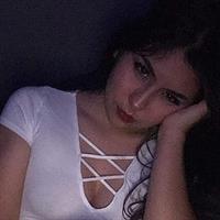 Geneva taking a selfie