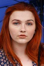 Curvy Rae Frederickson in a Yellow Skirt