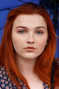 Curvy Rae Frederickson in a Yellow Skirt