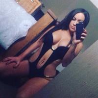 Just a girl who gained an internet presence by flashing her tits on Twitter and after OF blew up jumped ship over there to turn taking nudies from a hobby to a profession 