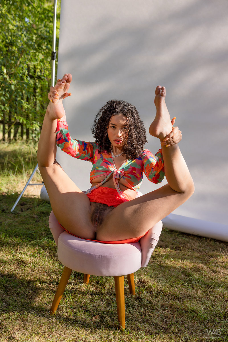 Valery Ponce: Studio In Nature