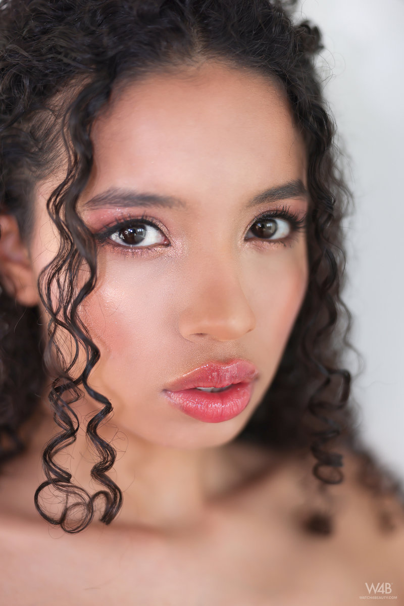 Valery Ponce: In The Bedroom