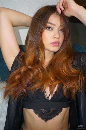 Khloe Parker: Dildo Games