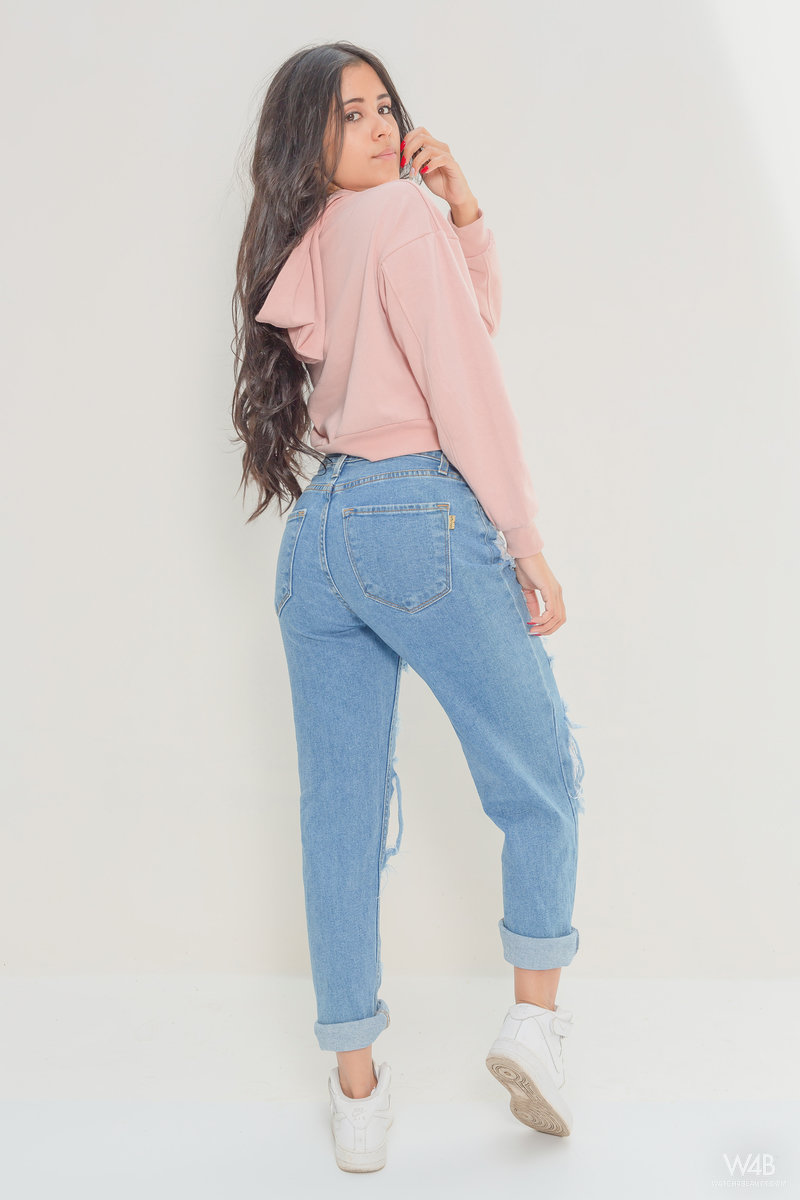 Katie Arias: CASTING Katie Arias