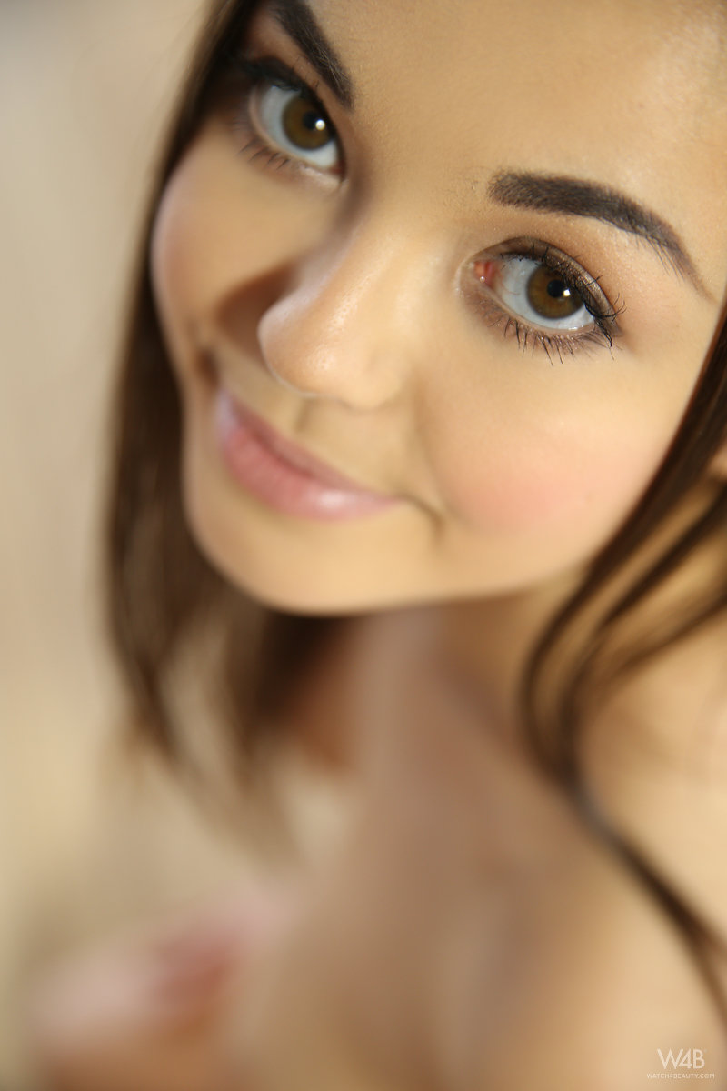 Li Moon: Beauty Is Power