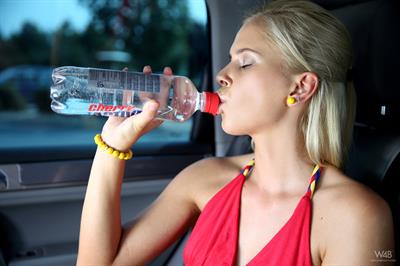 Tracy Gold: New Model Tracy Gold