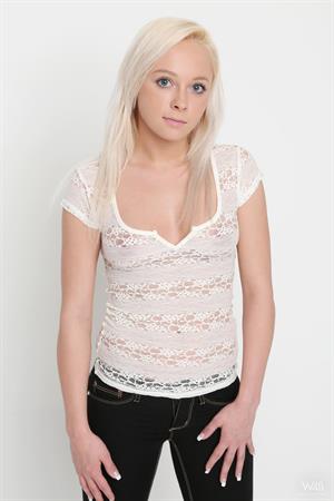 Naomi Nude Pictures Naomi: CASTING Naomi