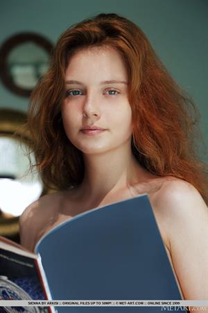 Sienna Nude Pictures Flirty Eyes