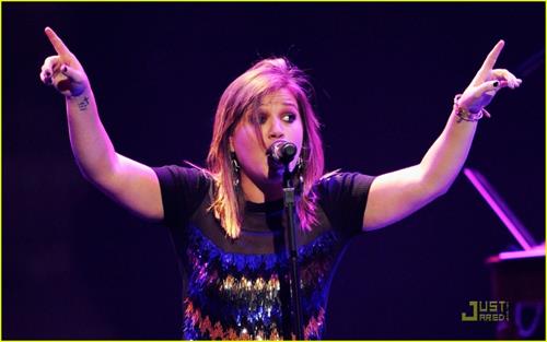 Kelly Clarkson