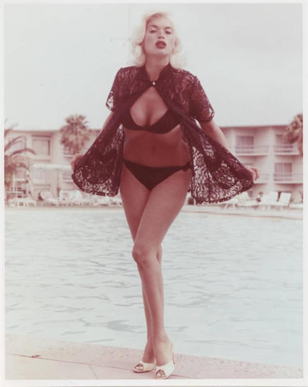 Jayne Mansfield in lingerie