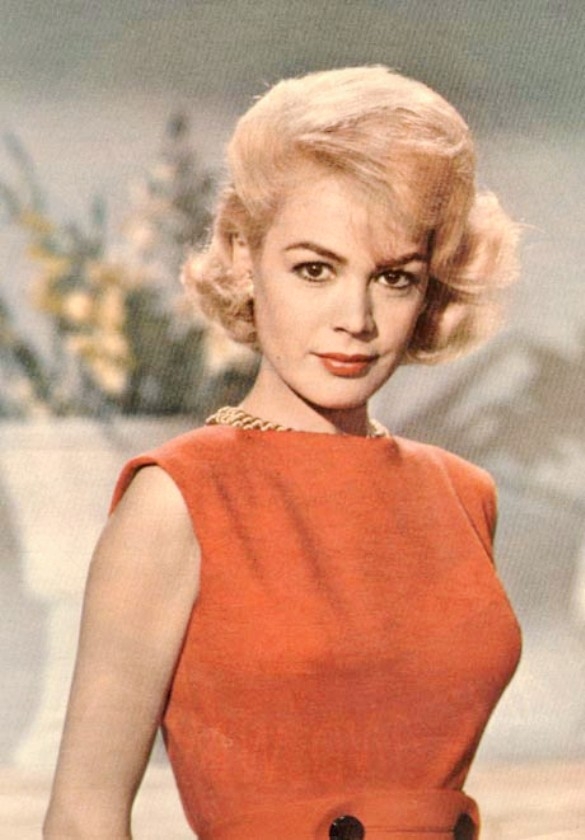 sandra dee red shoes