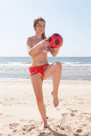 Dominika Jule Nude Pictures Red Hot