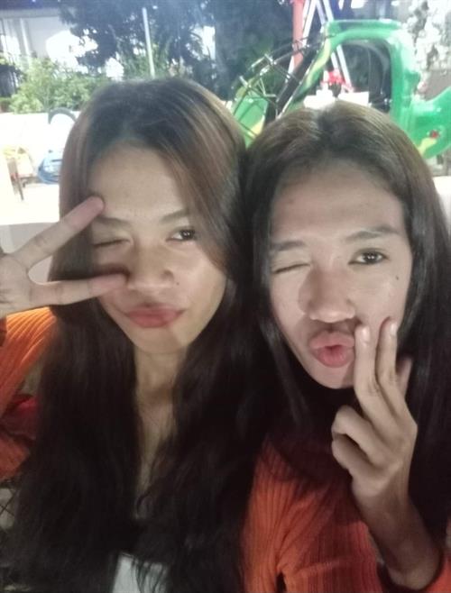 Ella & Crystal Capuno