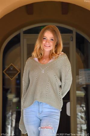 Elana Nude Pictures Teasing In Fall Colors